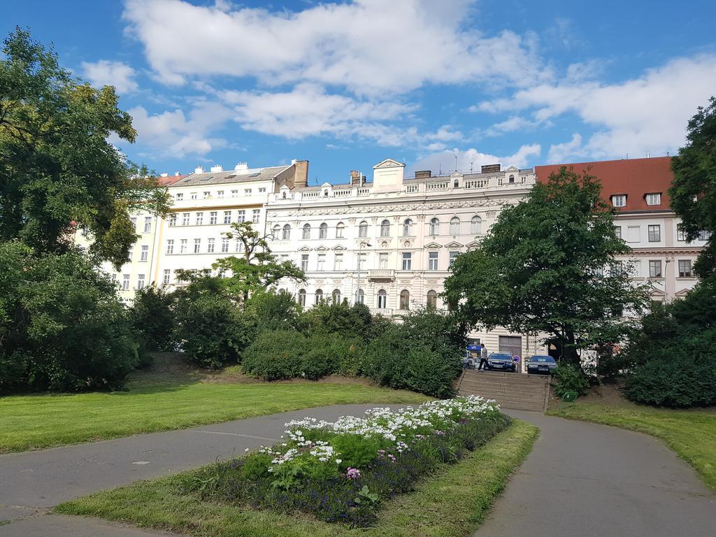 Charles Apartment Prag Exterior foto