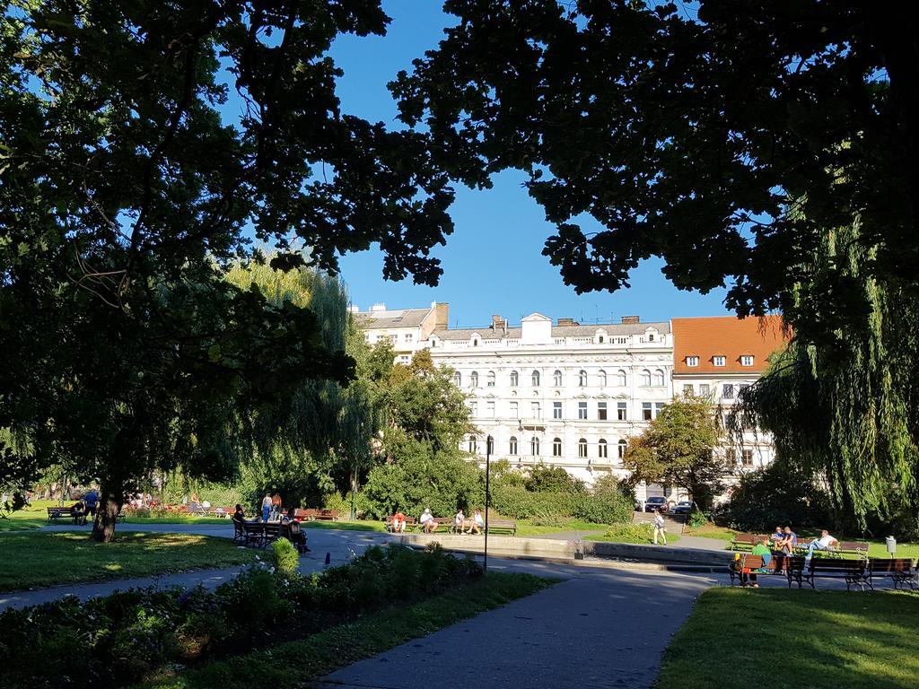 Charles Apartment Prag Exterior foto