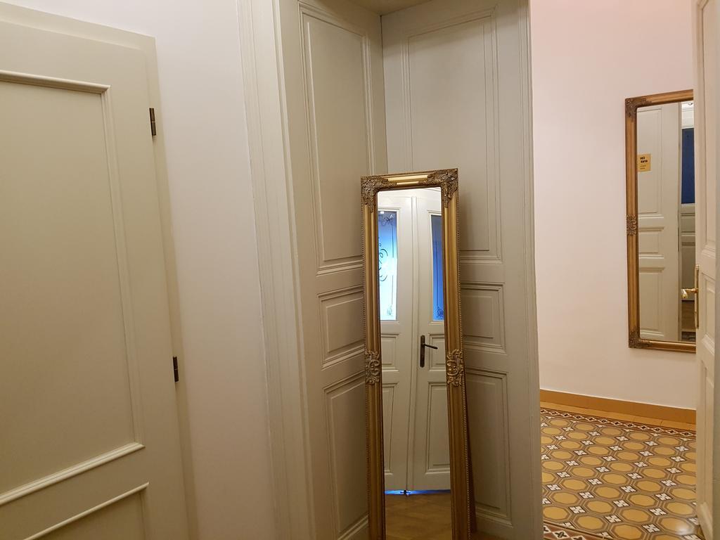 Charles Apartment Prag Exterior foto